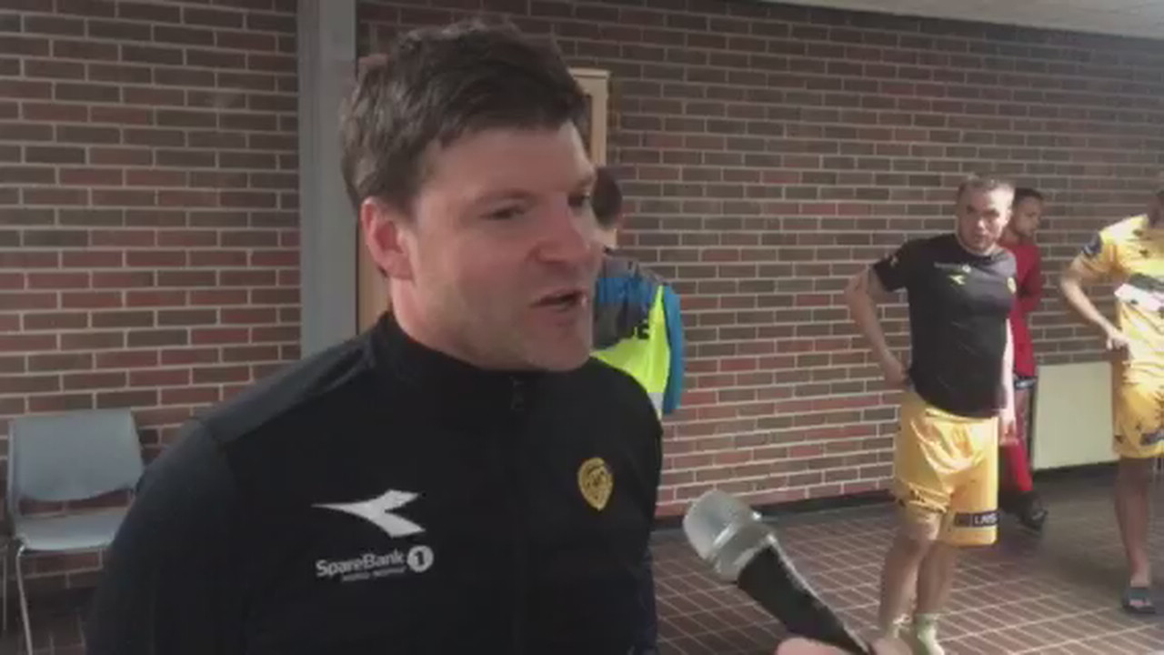 Aasmund Bjørkan etter kampen i Florø
